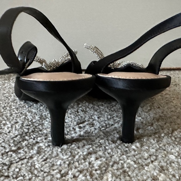 BCBGeneration Donna Black Satin Rhinestone Bow Slingback Pumps Women’s Size 8 - Picture 9 of 14